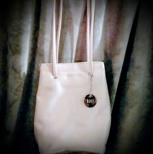 NWOT Nine West Creamy Satiny Shiney Evening Purse